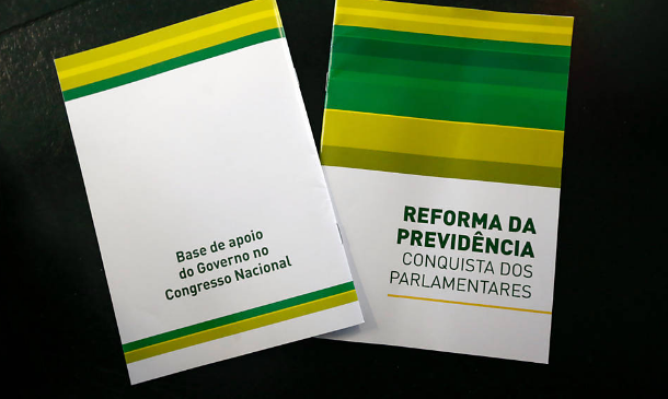 Justiça vê 'manipulação' e suspende propaganda do governo sobre previdência